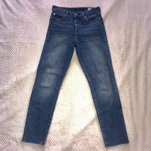 Levi’s Iconic Wedgie Fit Jeans